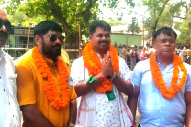 ନାମାଙ୍କନ ଭରିଲେ ଅଭିନନ୍ଦନ 