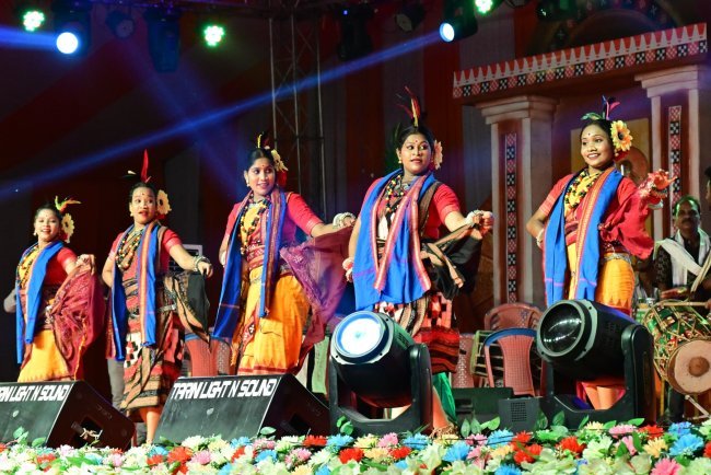 କେନ୍ଦୁଝର ରଙ୍ଗବତୀ କାର୍ଯ୍ୟକ୍ରମରେ ଯୋଗଦେଲେ ମୁଖ୍ୟମନ୍ତ୍ରୀ